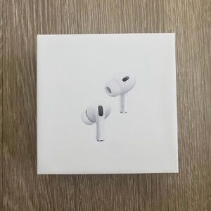 Apple AirPods Pro 2nd Gen with MagSafe Case